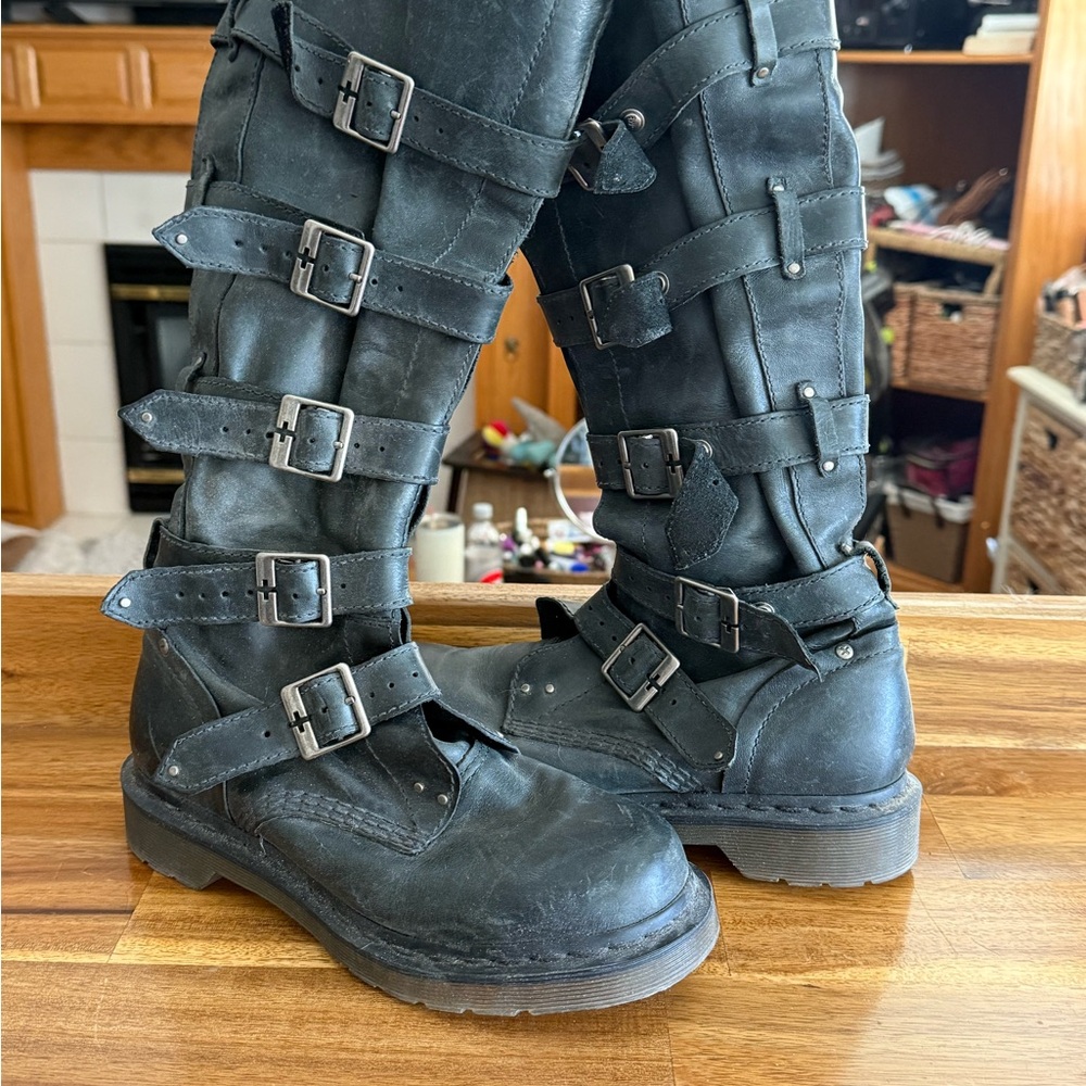 Dr martens walking dead boots